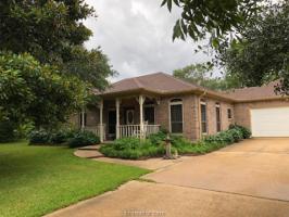 36 Ellis Drive