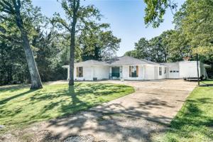 47 Lakefront Drive