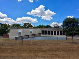 800 Lakeview Lane