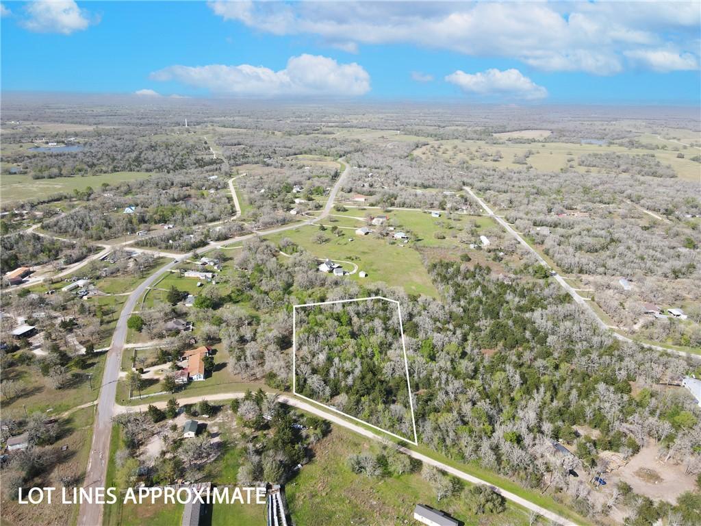 Image 4: Drone / aerial view