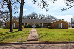 937 7th Street