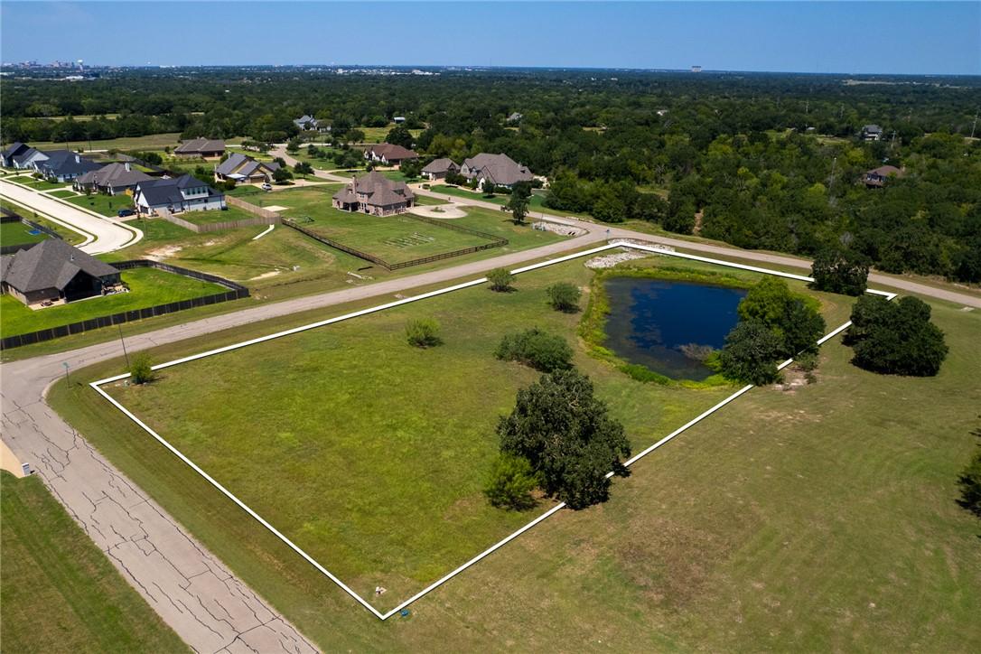 Image 4: Property lines drawn are an estimate and may not b