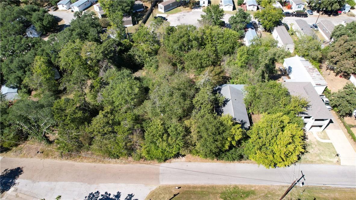 Image 3: Aerial view of residential area