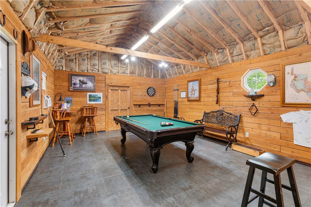 Image 4: 28x16 party barn, heated & cooled with laminate fl