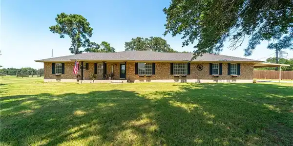 19416 County Rd. 373