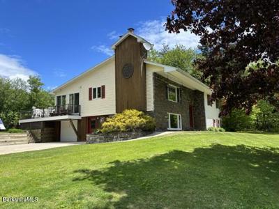4 Birch Hill Rd