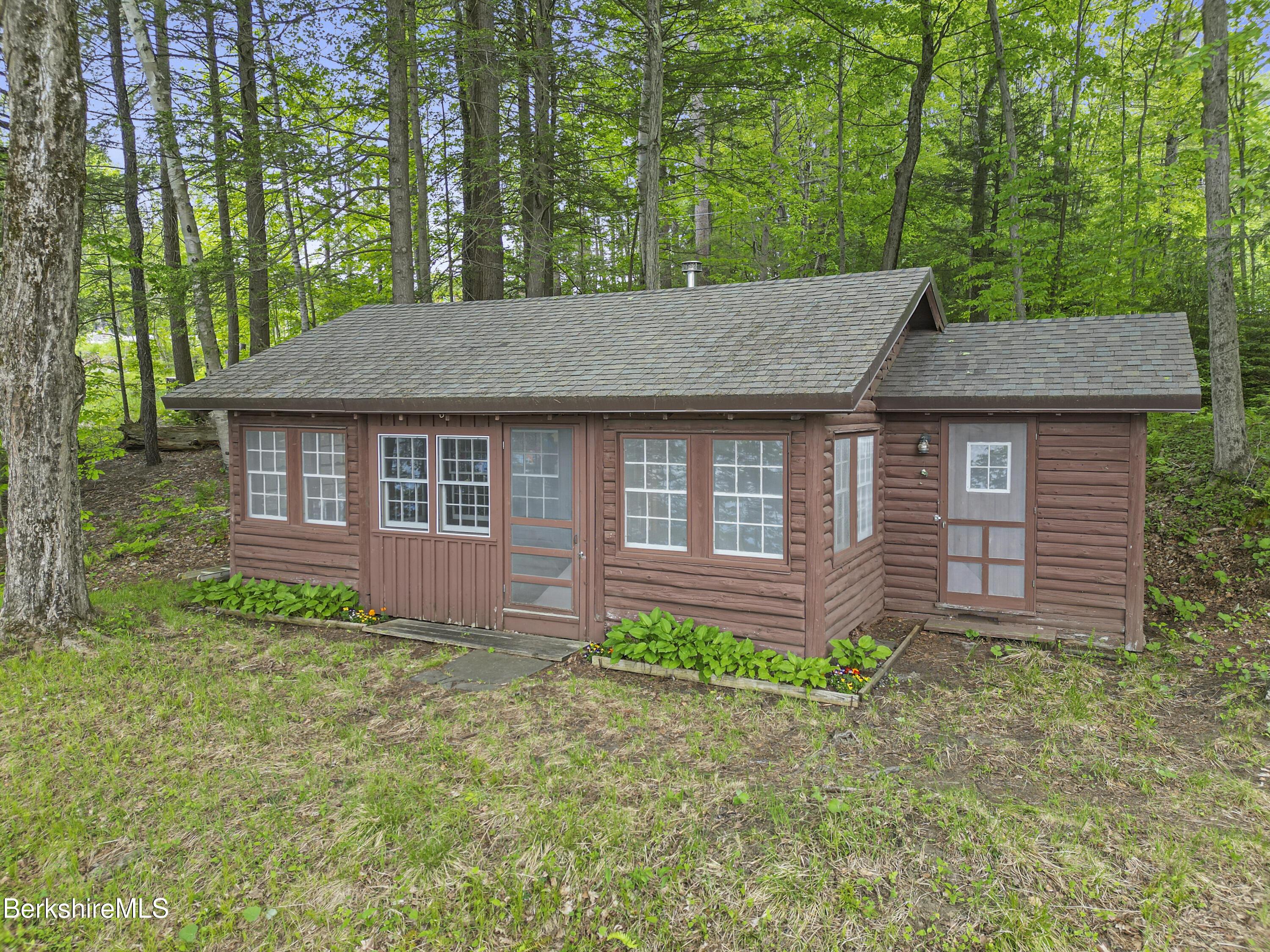 Image 1: 172 Blythewood