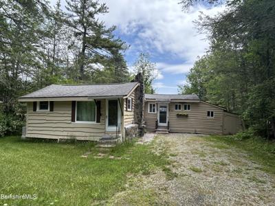 369 Pine Rd