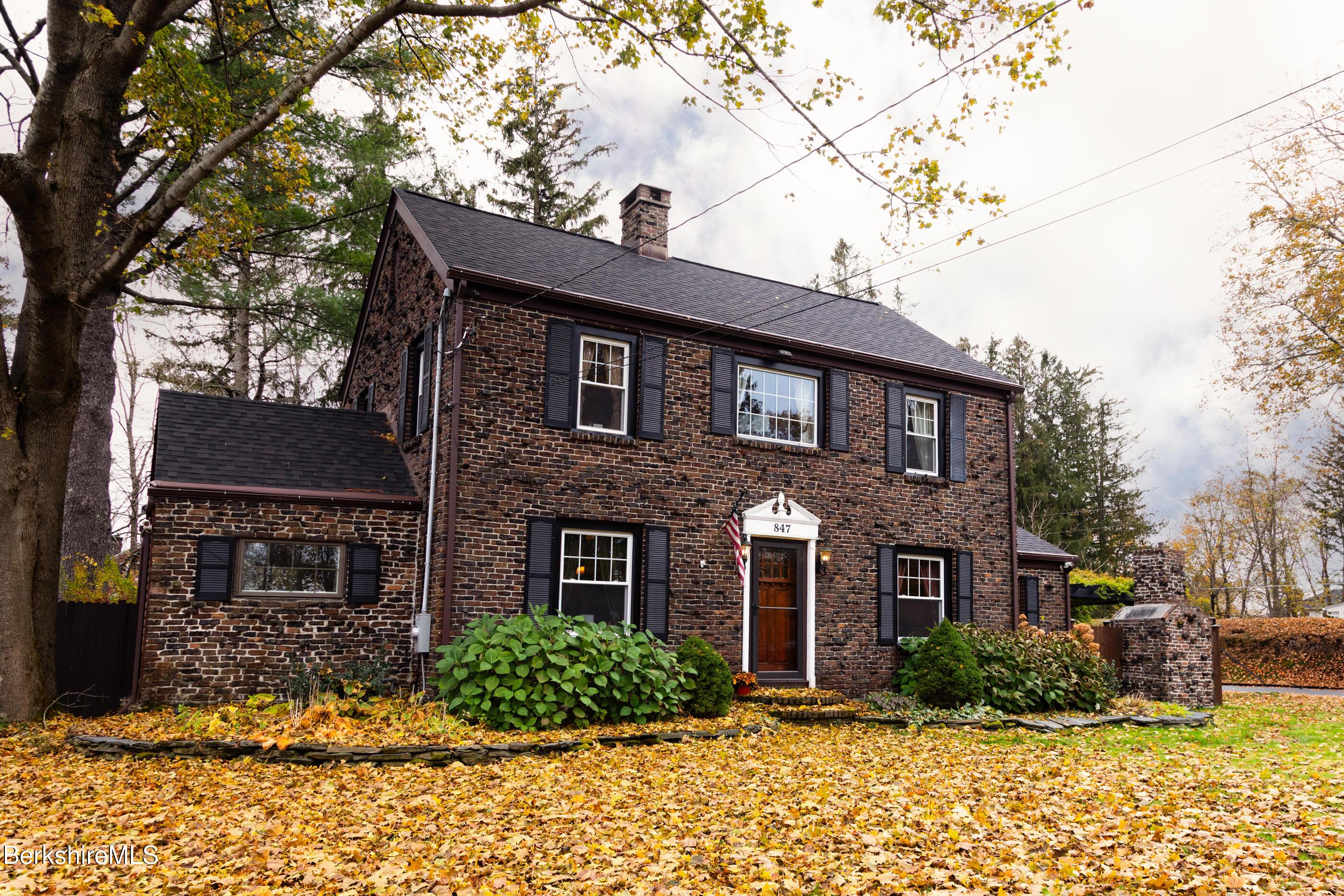 Image 2: gorgeous brick exterior