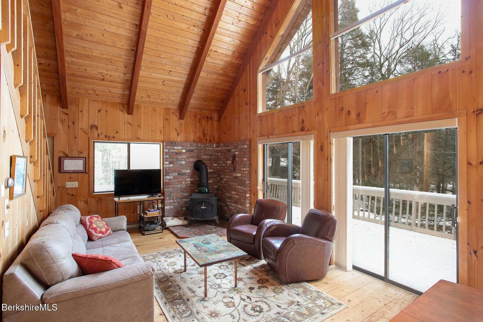 Image 2: living room