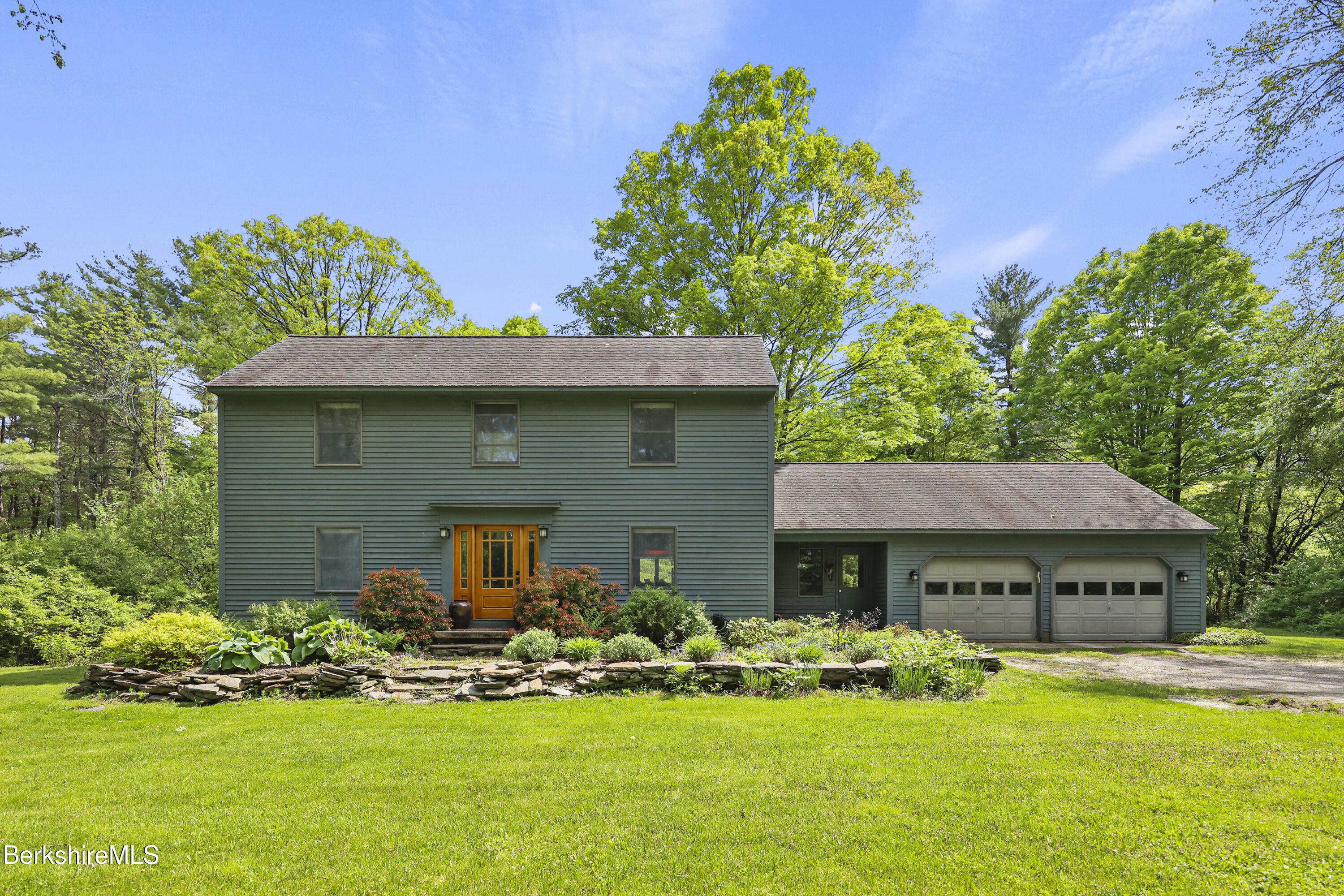 Image 4: 45 Exterior Front