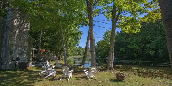 32 Lake Dr