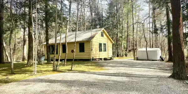 11 Beachwood Dr