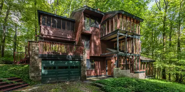 6 Wheatley Dr