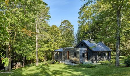 15 Mahkeenac Heights Rd