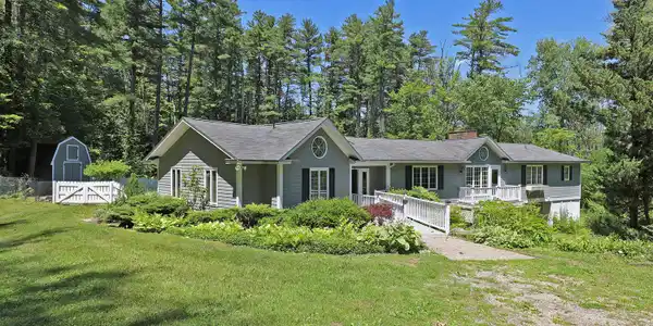 15 Interlaken Cross Rd