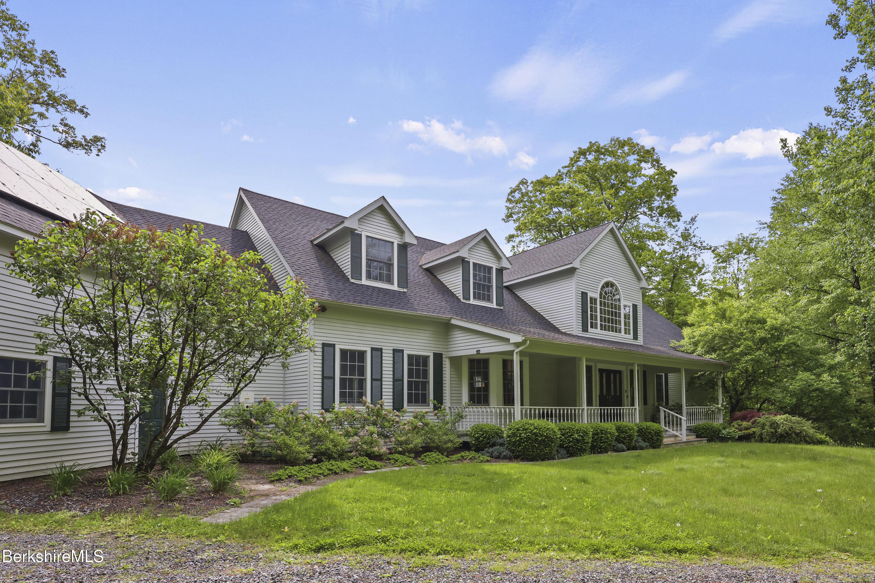 Image 3: Exterior Front