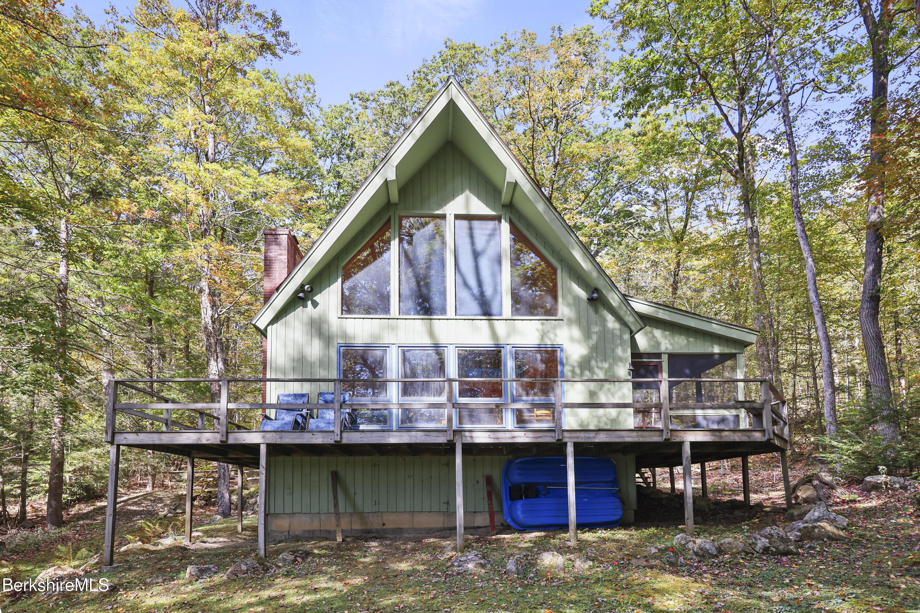 Image 2: Gable View