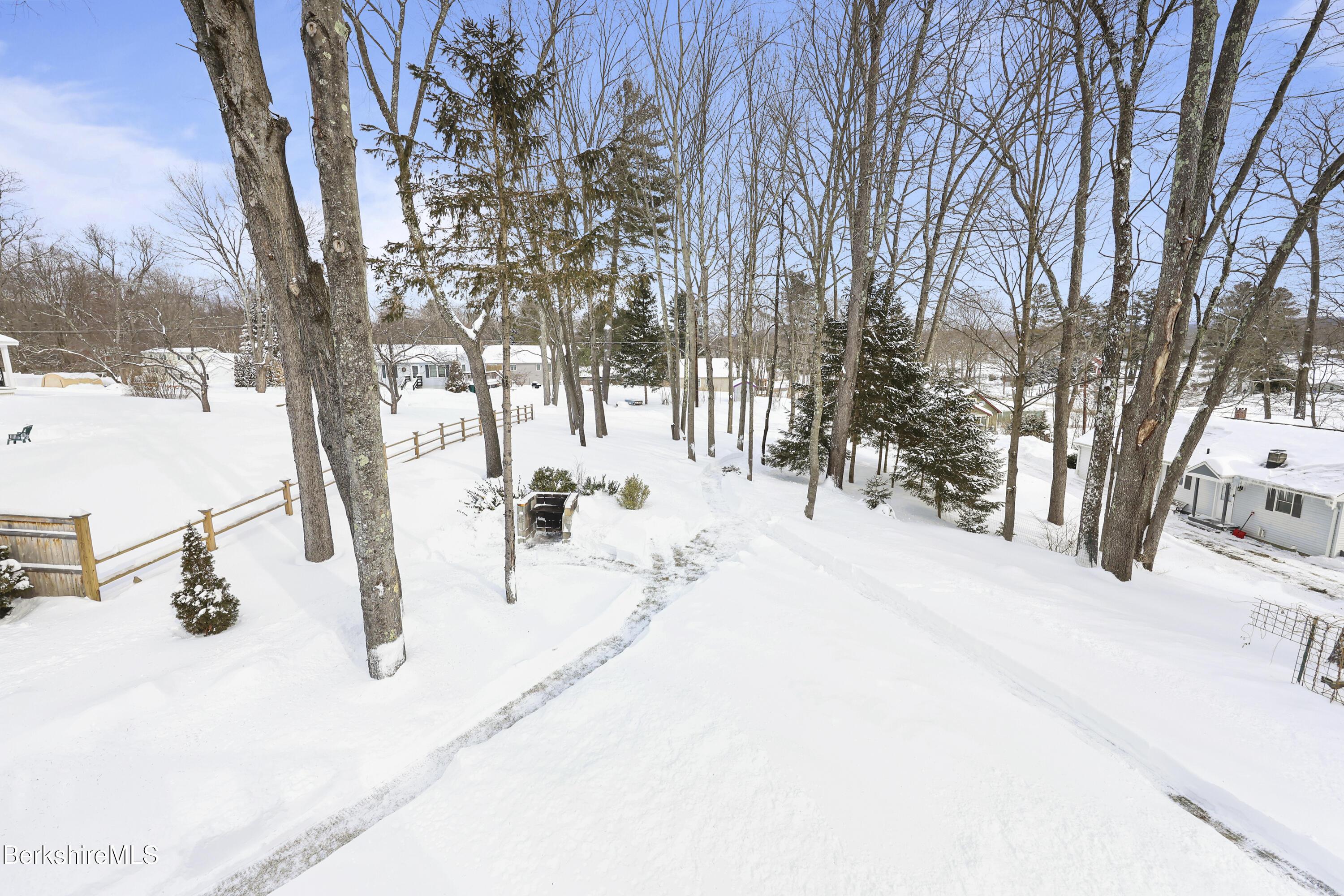 Image 3: 310 Back Porch View