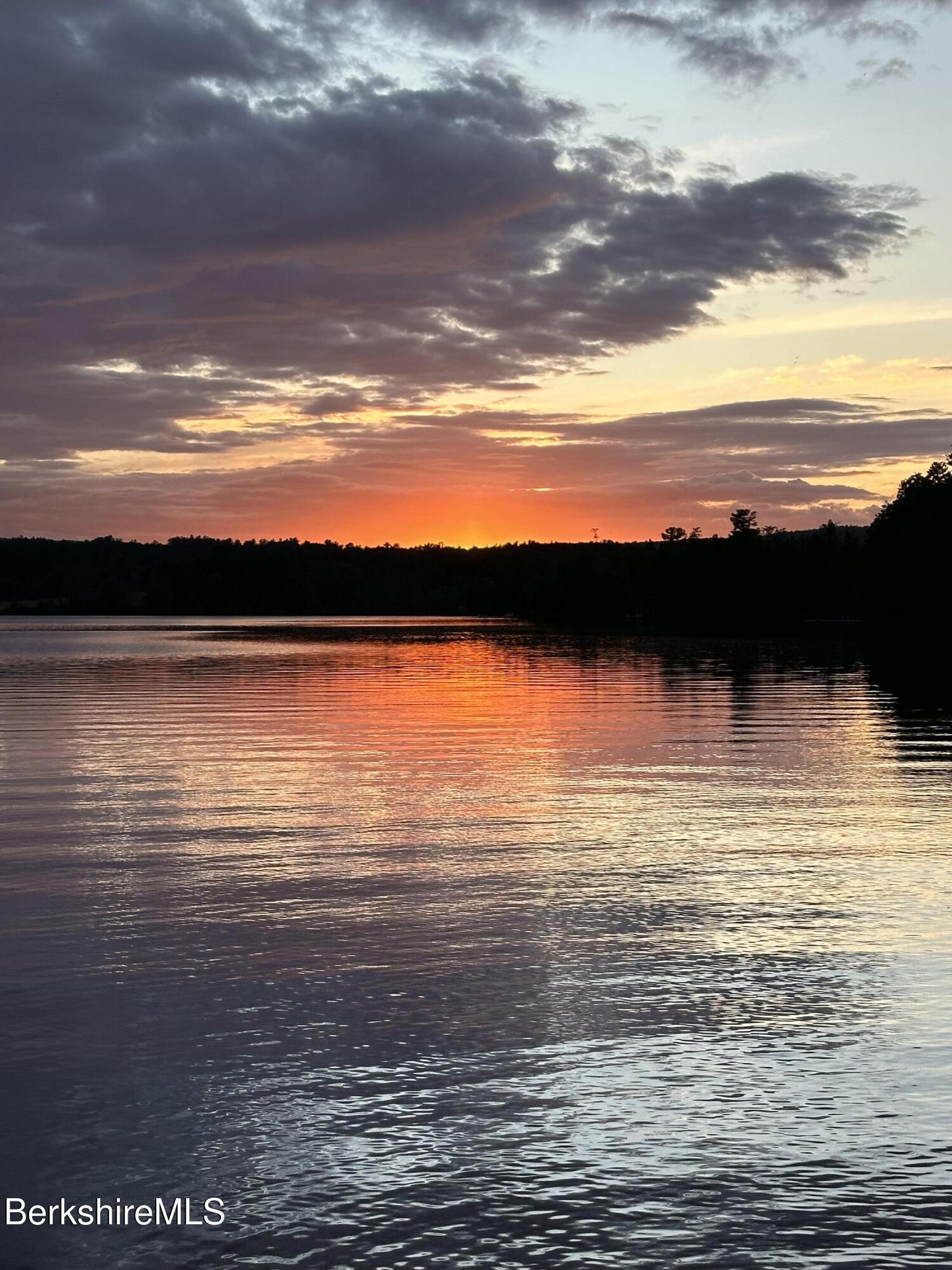 Image 3: Sunrise on Goose Pond