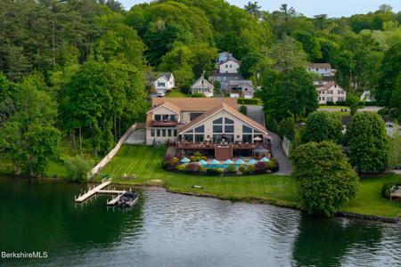 140 Hancock Rd