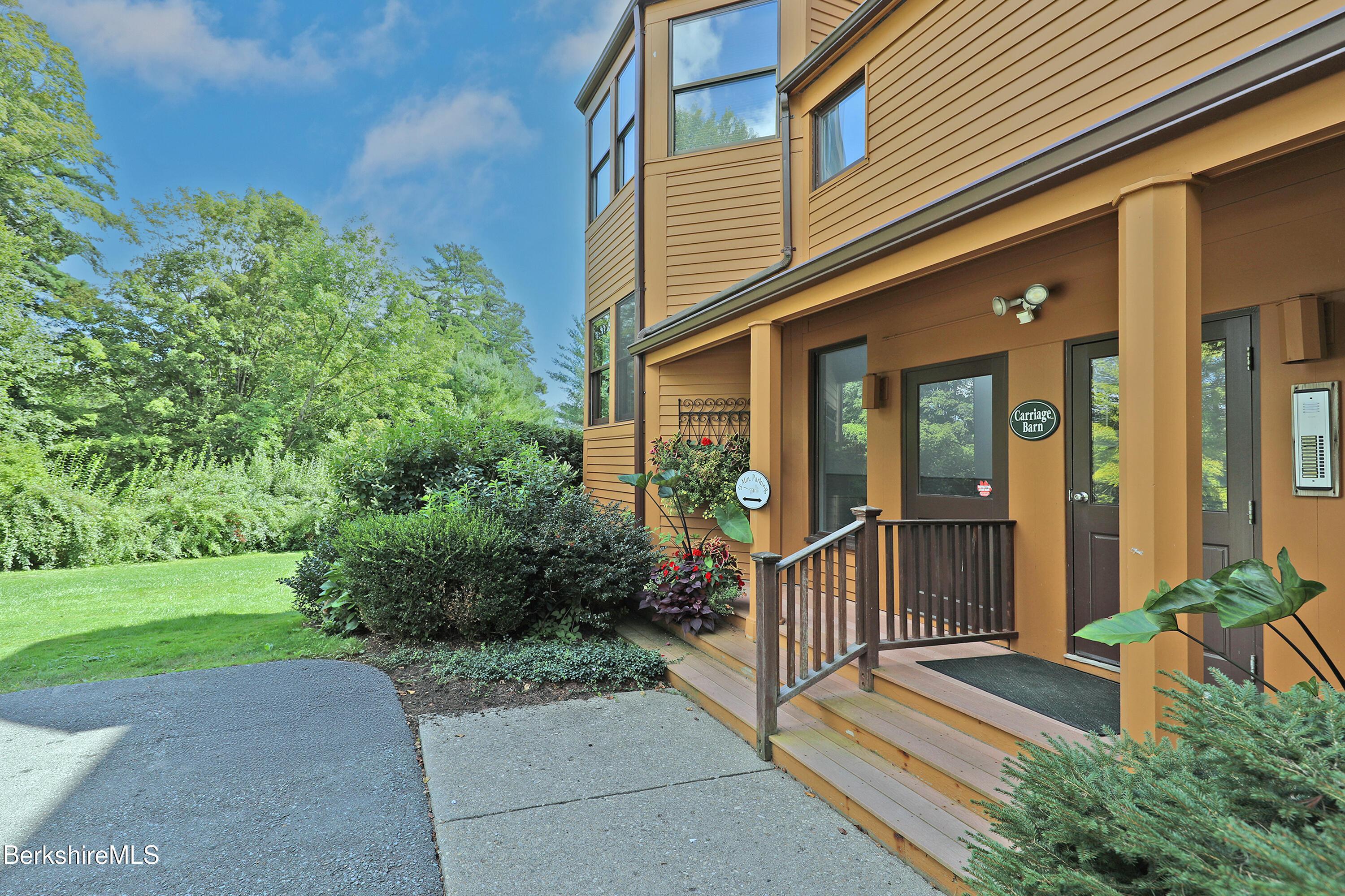 Image 3: Pretty setting