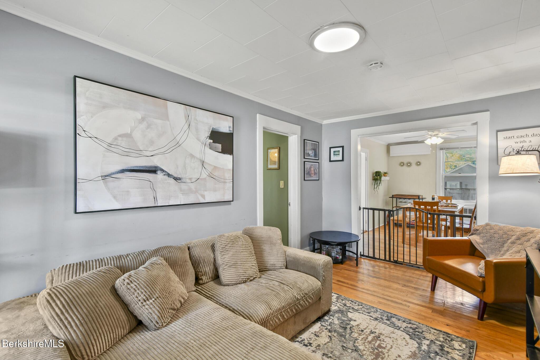 Image 3: 7 Chicopee Street_Done001
