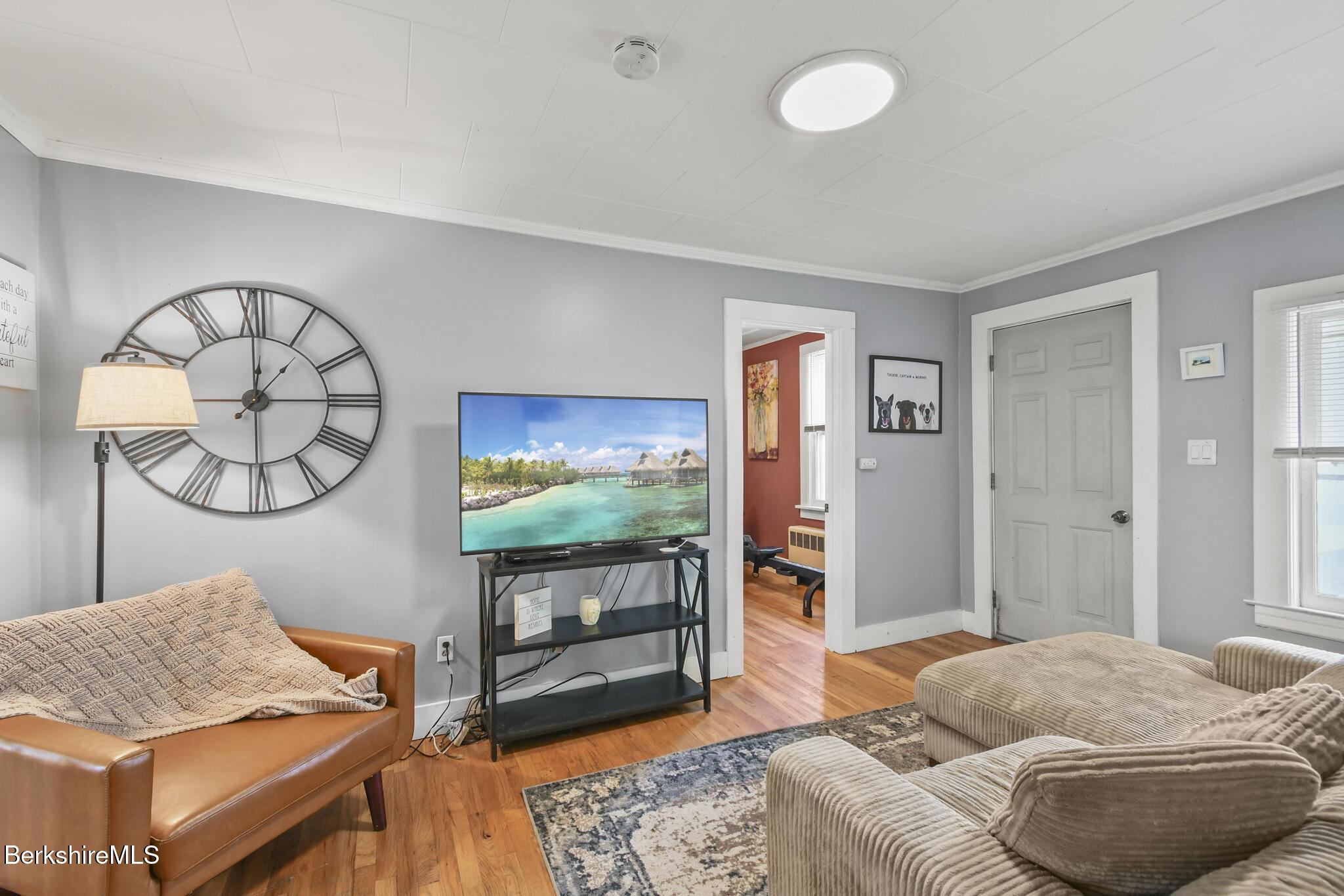 Image 4: 7 Chicopee Street_Done002