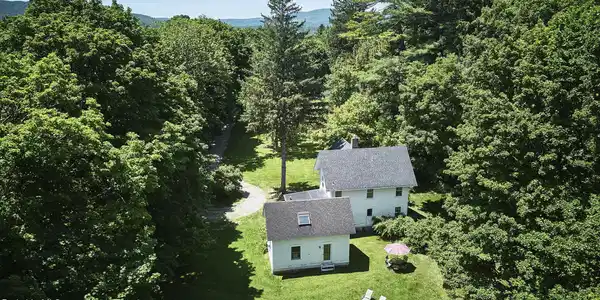 10 Prospect Hill Rd