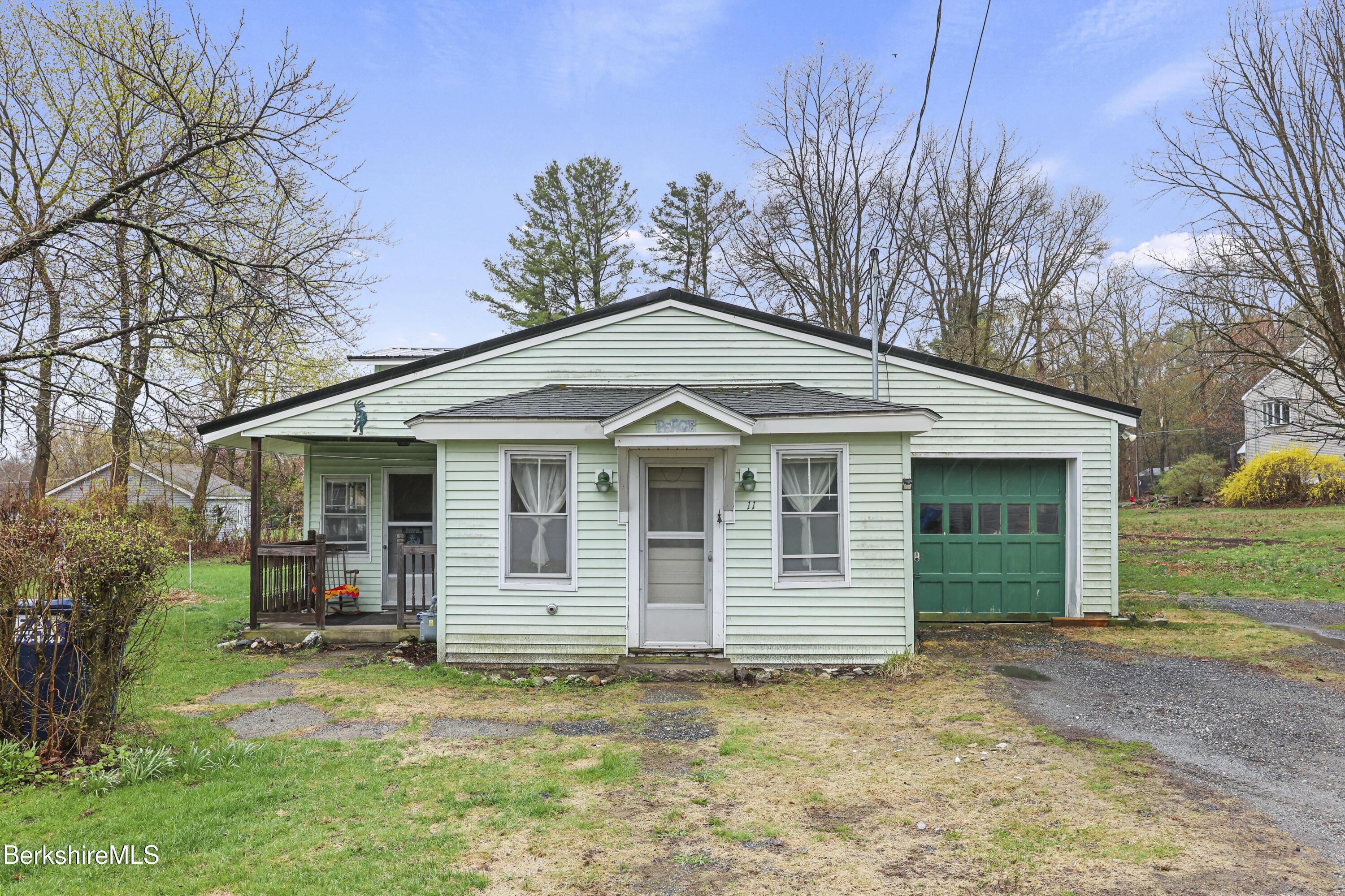 Image 1: Exterior Front