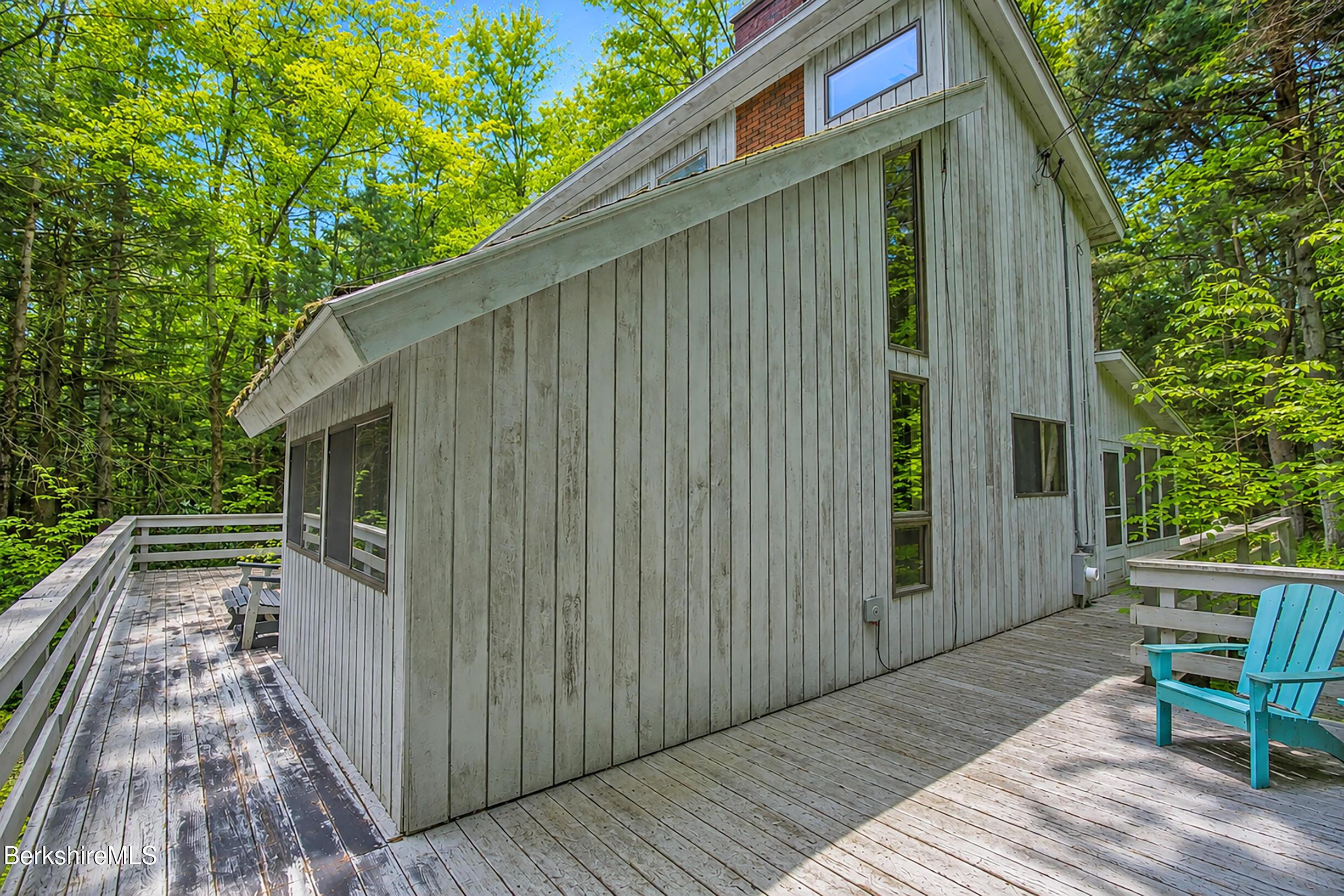 Image 3: Side