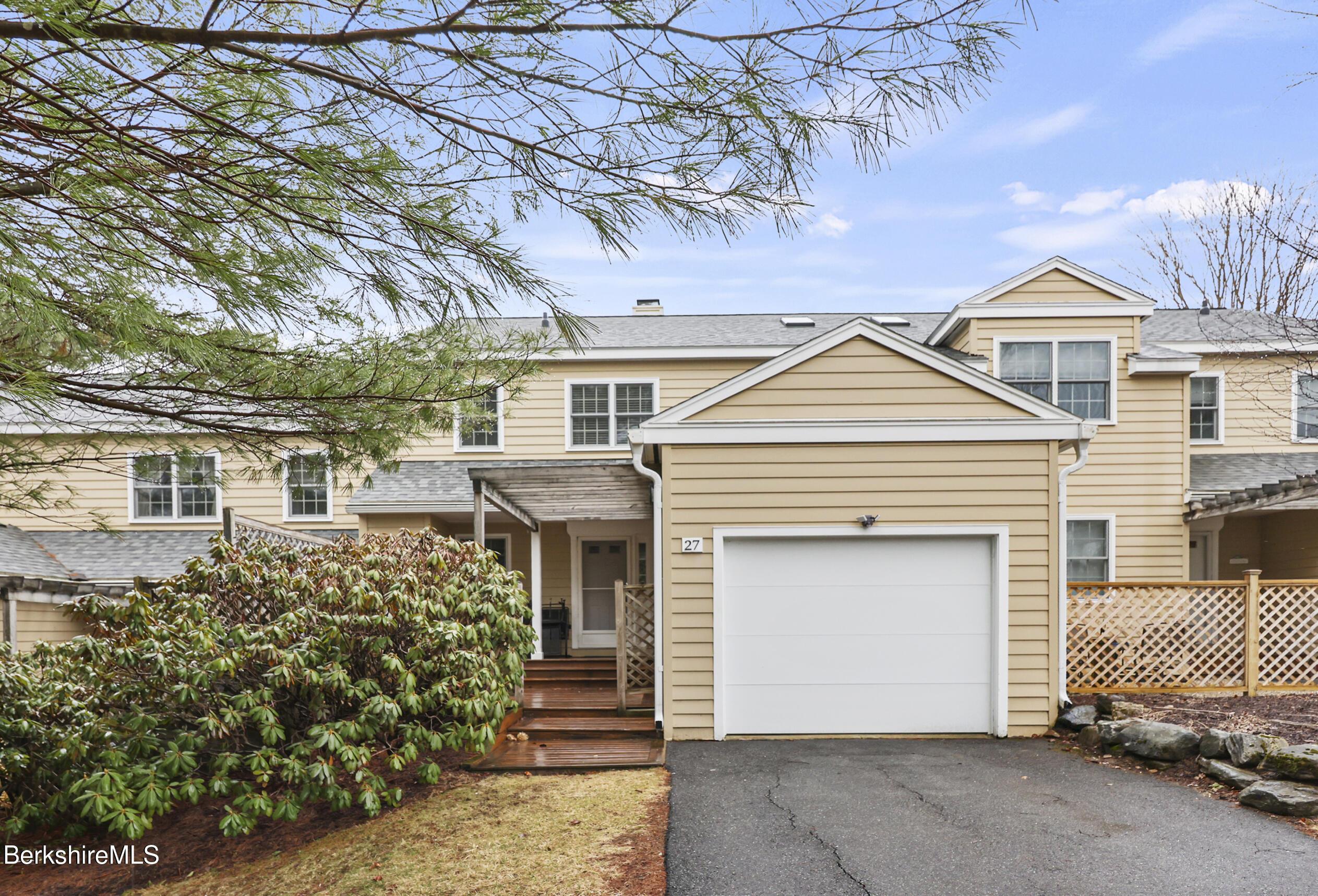 Image 1: 5 Exterior Front