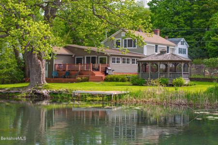 7 Swamp Rd