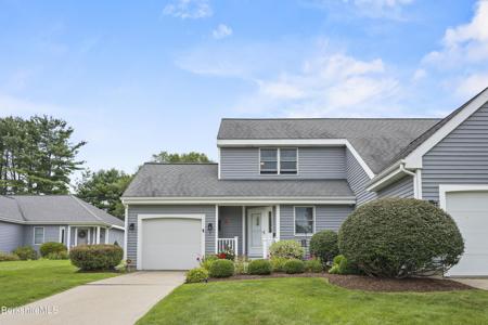 7 Walden Ln