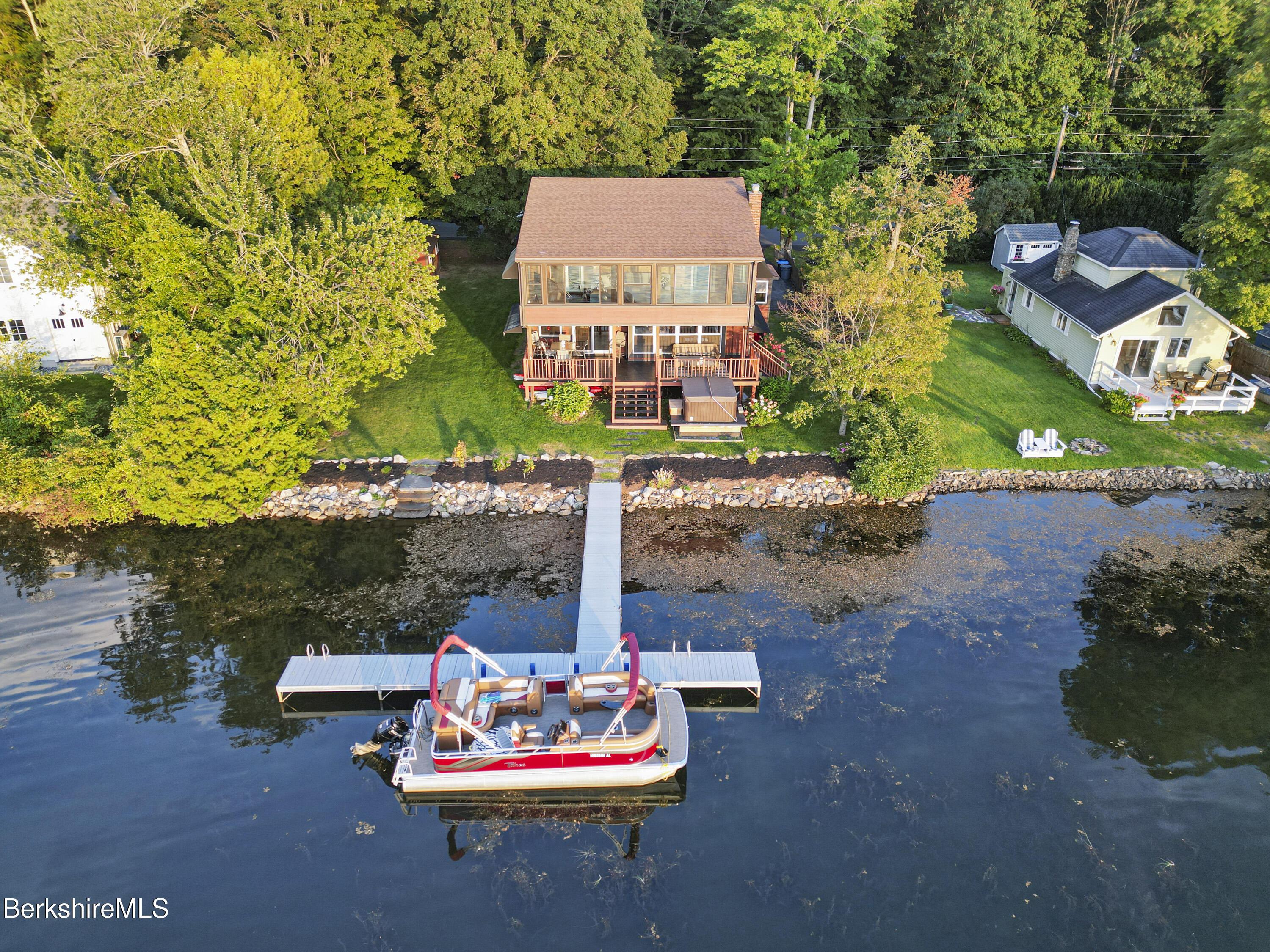 Image 2: 2 Aerial View