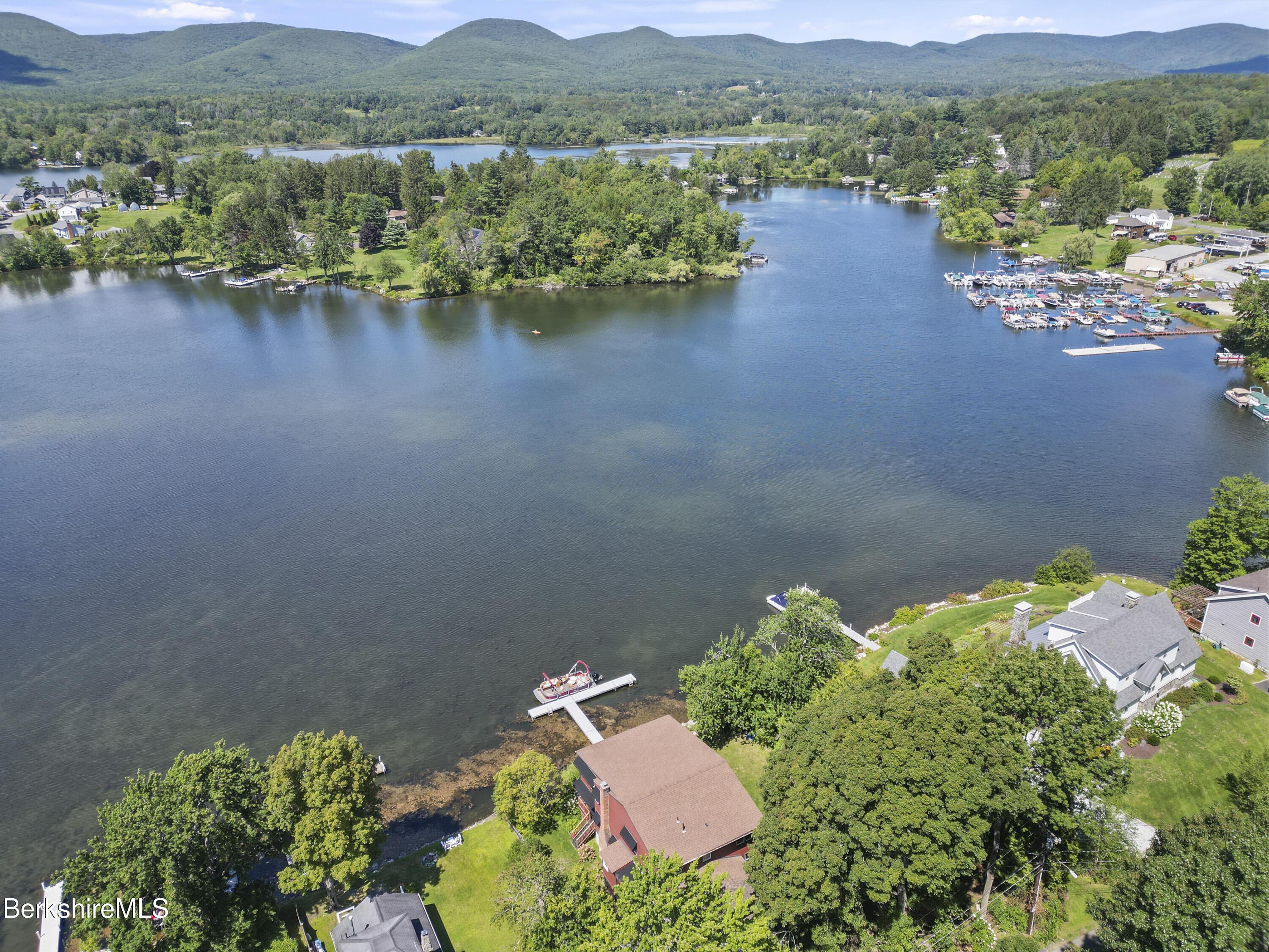 Image 3: 3 Aerial View