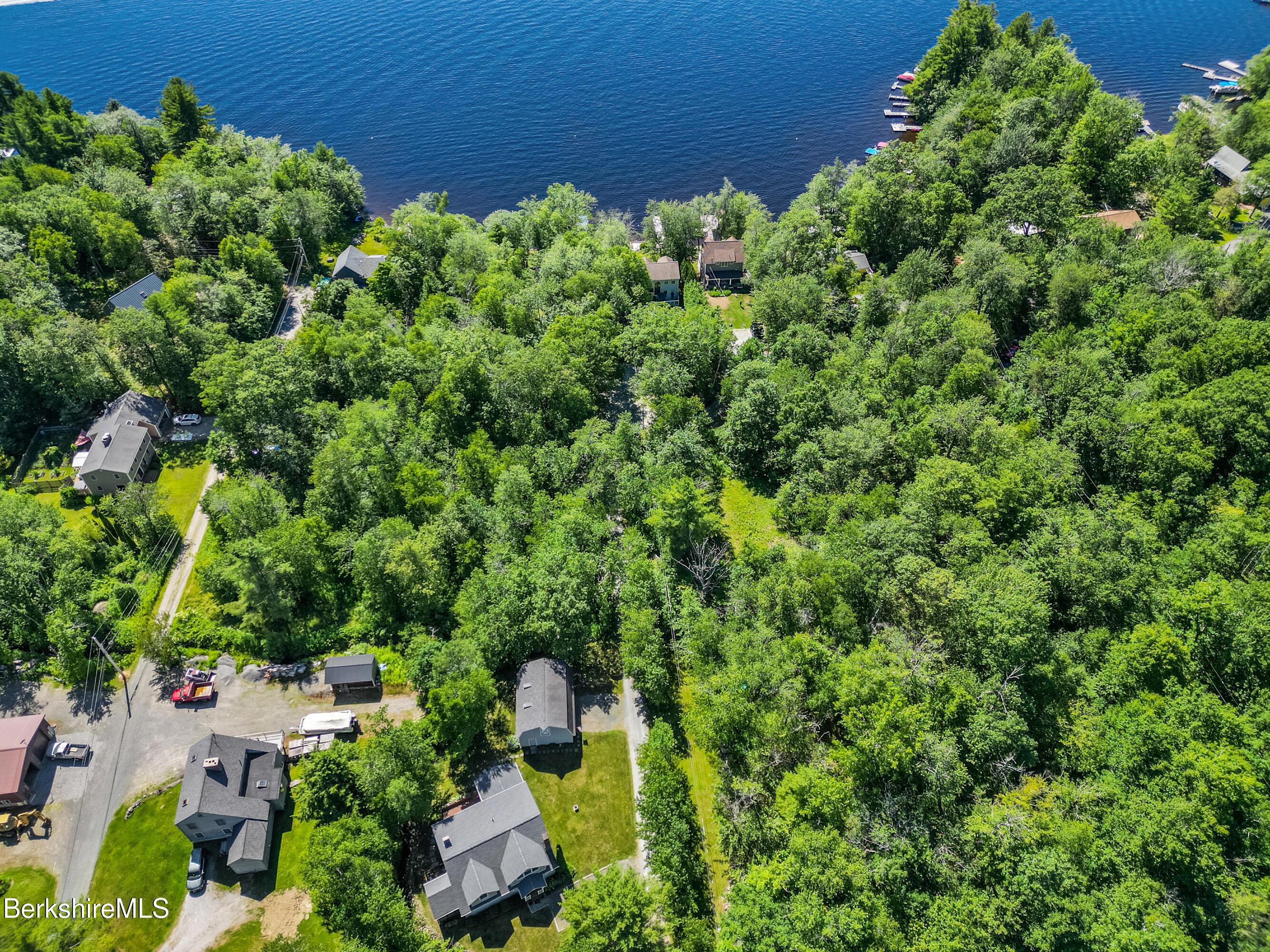 Image 3: 3-Aerial View