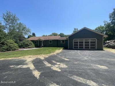 40 Willow Cove Rd