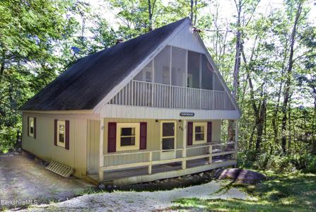 455 King Richard Dr