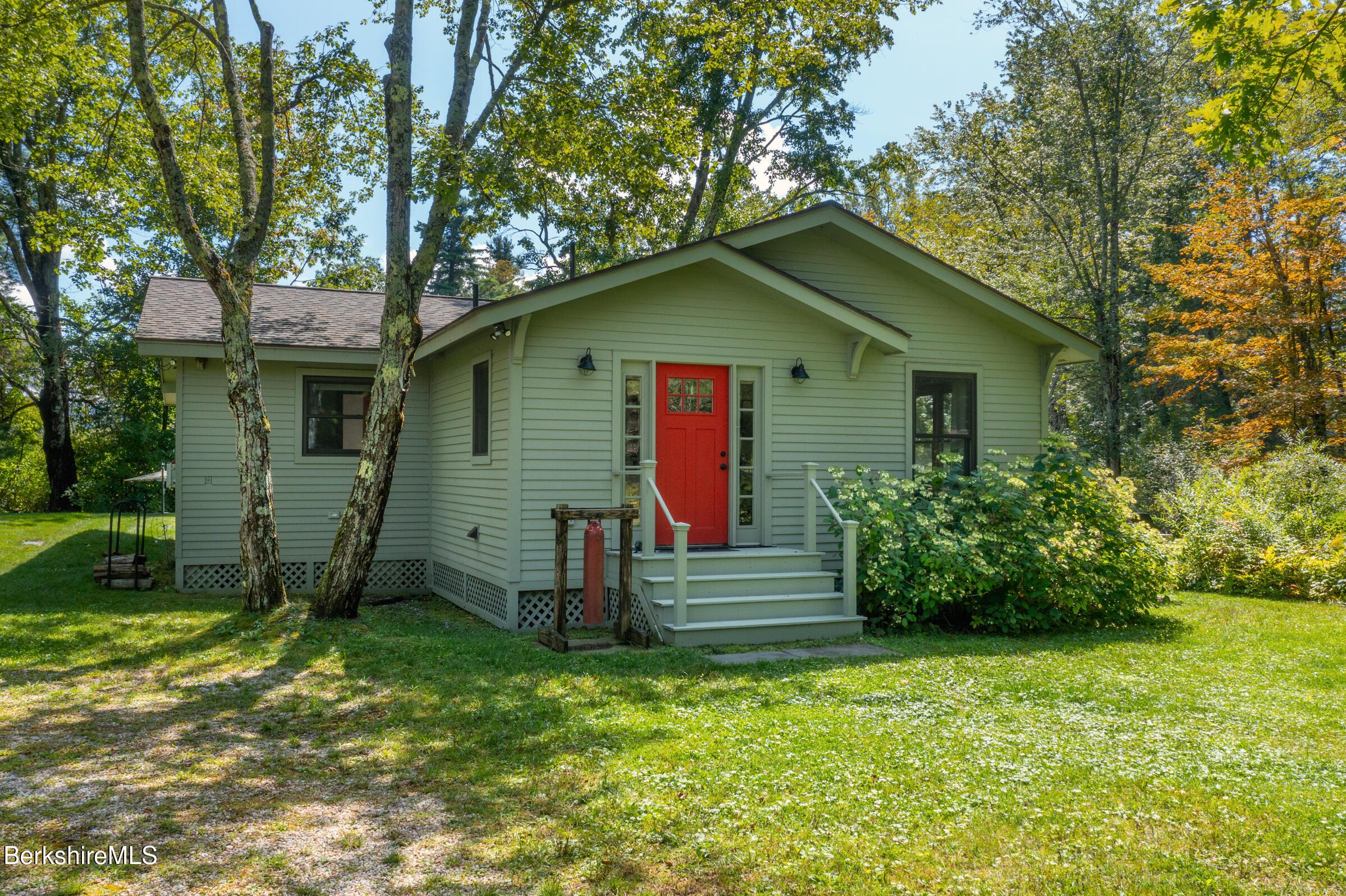 Image 3: 10 PHELPS ROAD