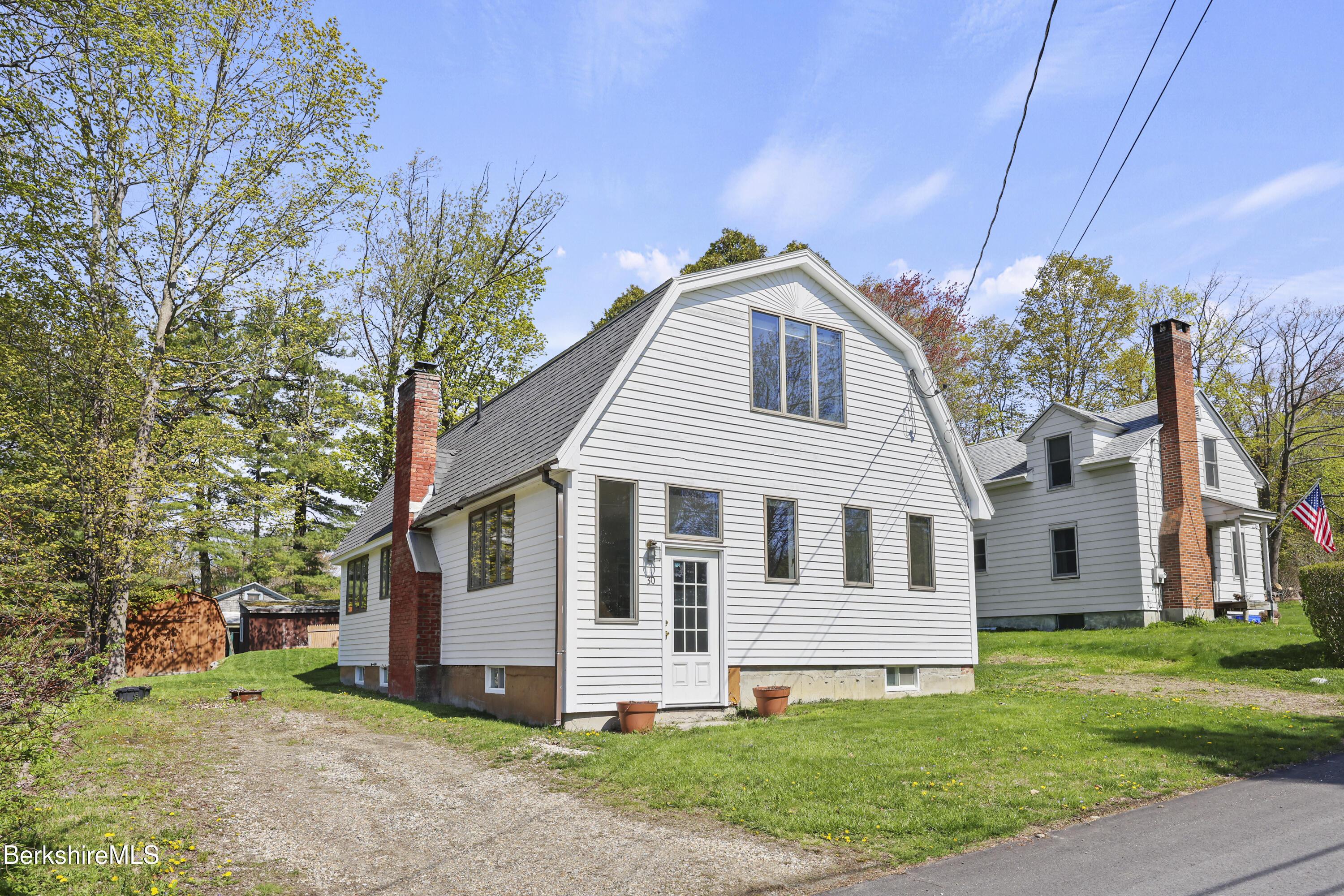Image 3: Exterior Front