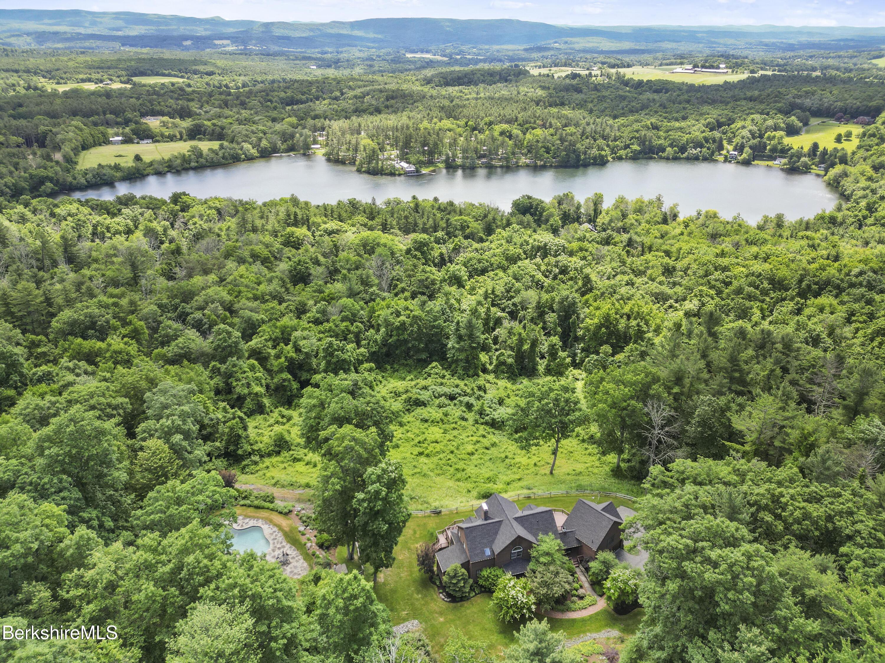 Image 2: 925 Aerial View