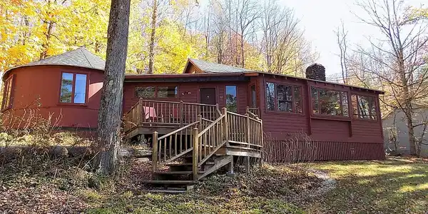 12 Mahkeenac Heights Rd