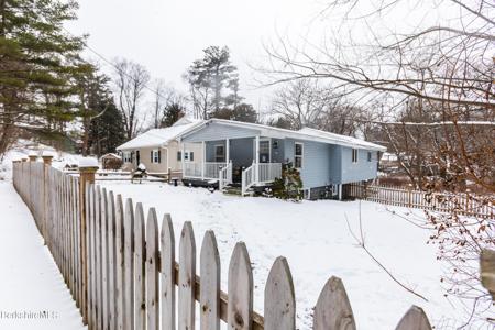 44 Pinehurst Ave