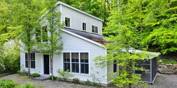 30 Mahkeenac Rd