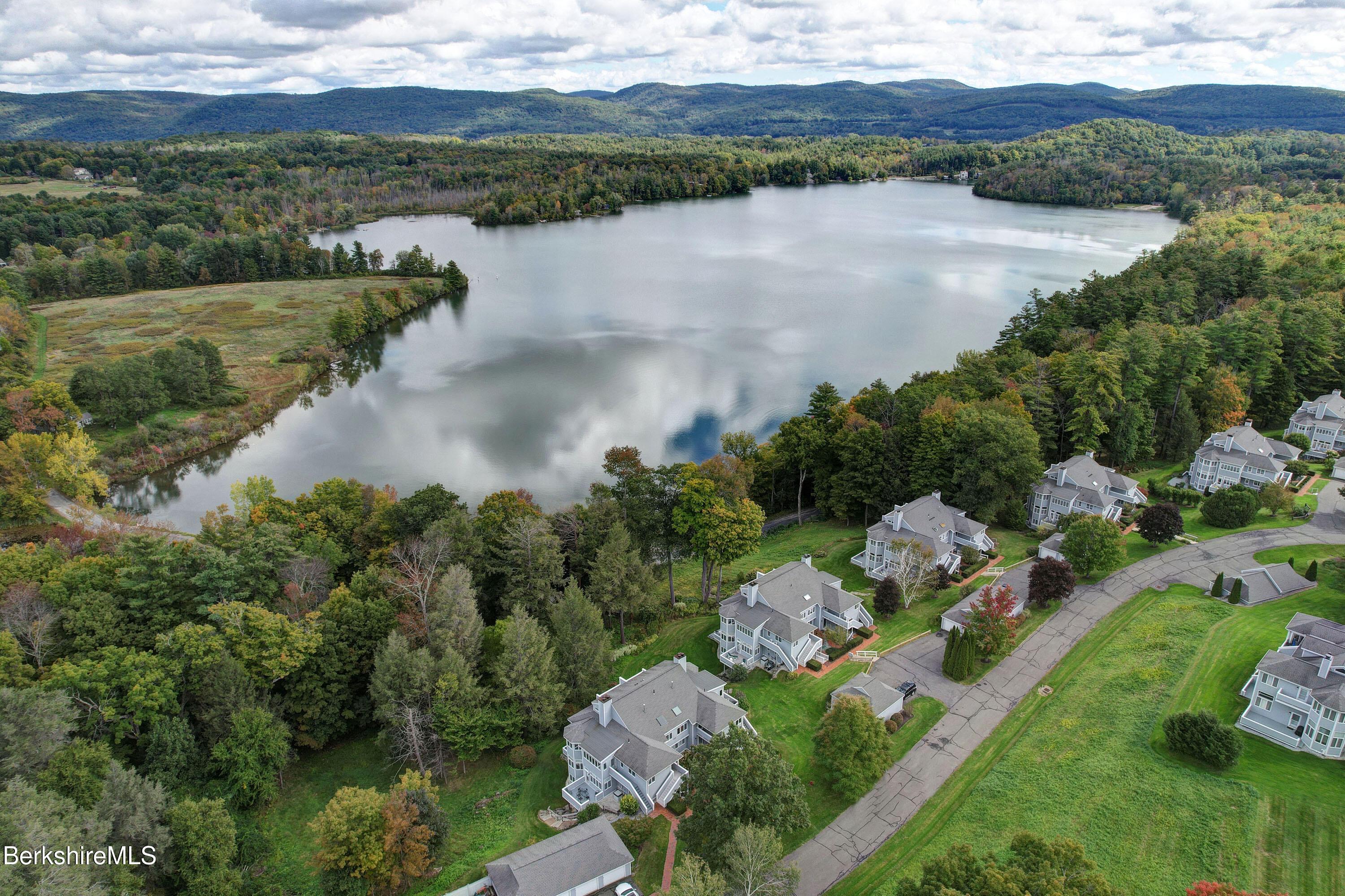 Image 2: Foxhollow aerial view