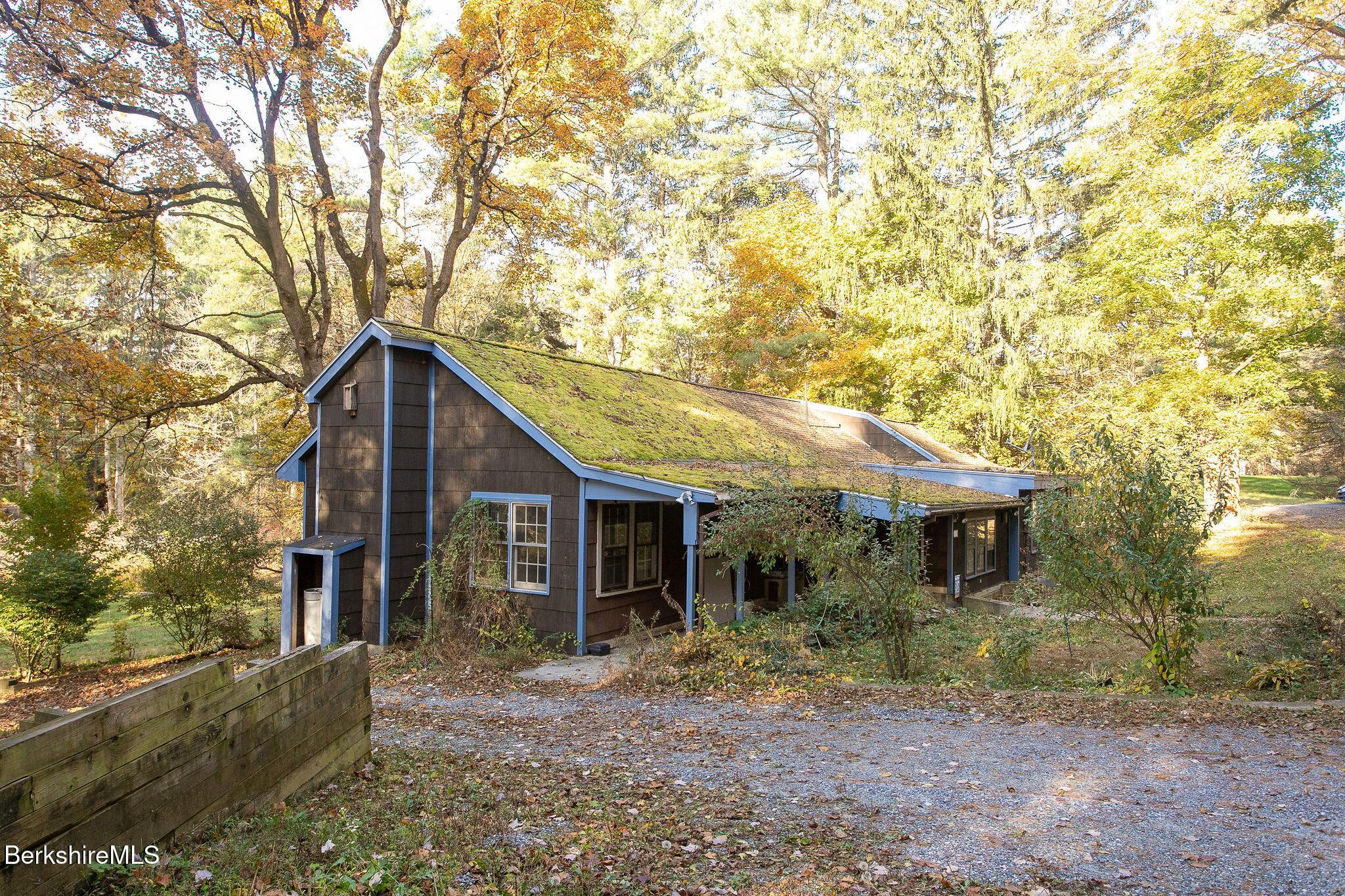 Image 3: exterior
