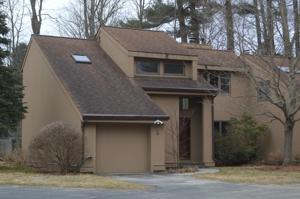 19 Fieldstone Dr