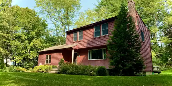 5 Hawthorne Rd