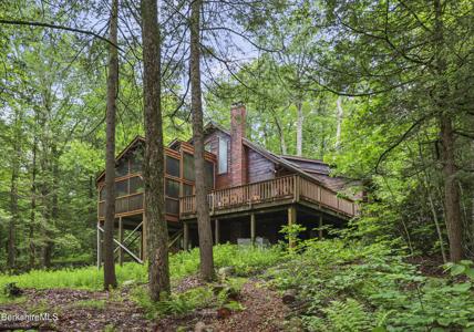 329 Lakeshore Dr